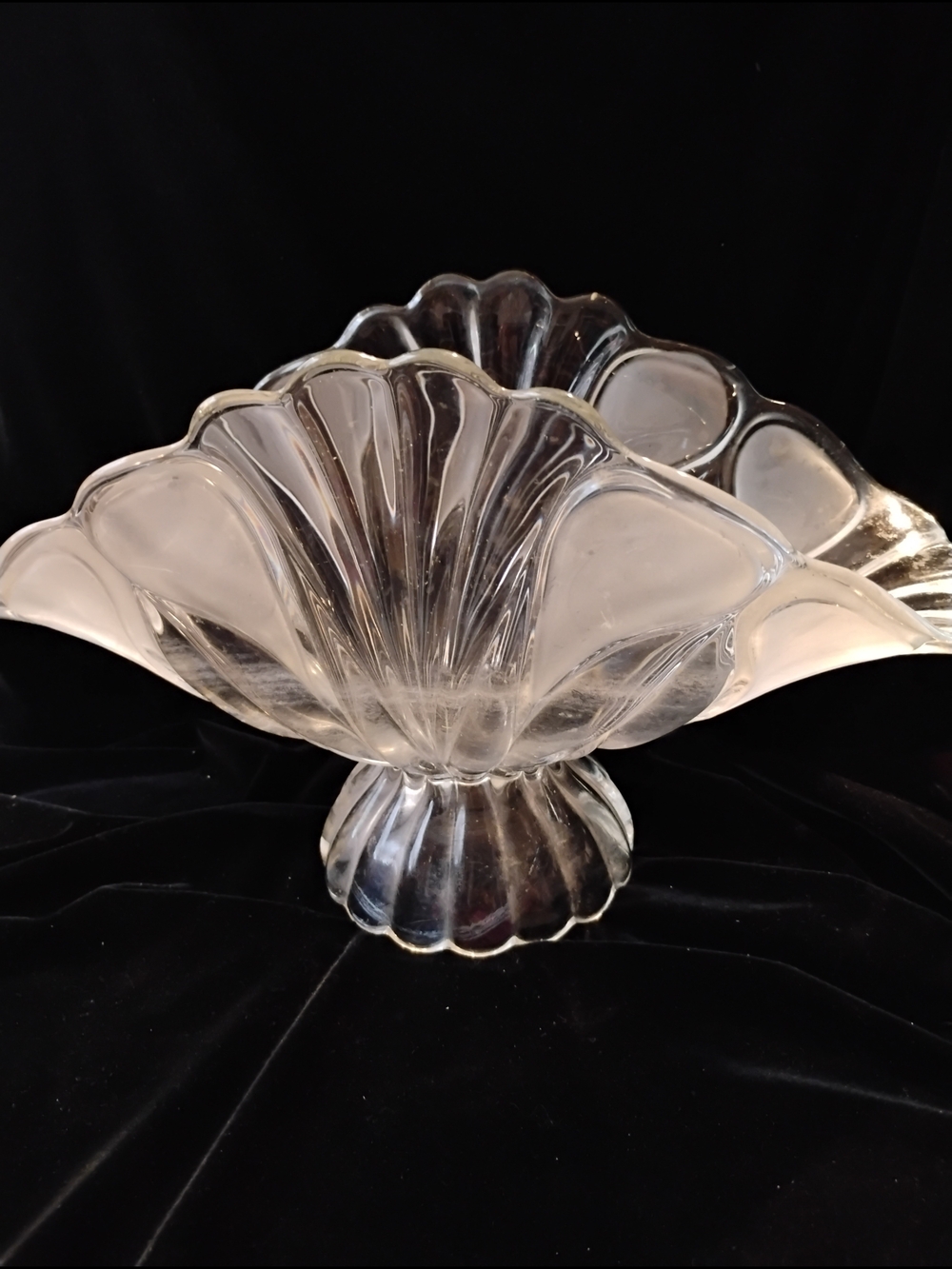 Vintage Antique Elegant Glassware Clear Glass Scalloped Pedestal Bowl